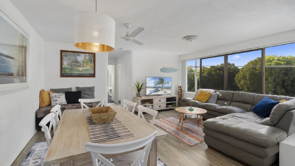 Popular Airbnb listing: Unit Opposite Beach in Woorim