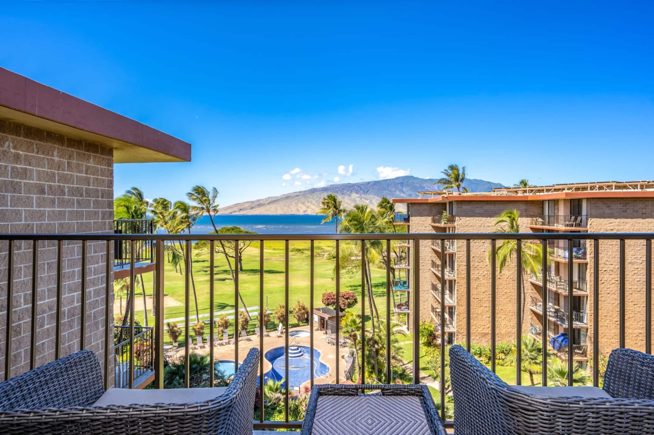 Condo in Kihei · ★4.97 · 1 bedroom · 2 beds · 1 private bath - Image 3