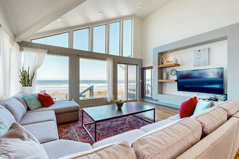 4BR Oceanfront Dog Friendly | Hot Tub | W/D