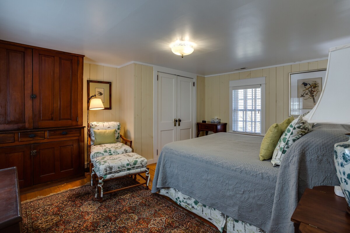 Chambre avec lit queen size