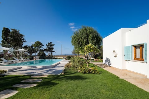 Villa Nubia -  Seaside villa with private pool