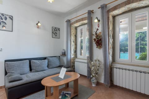 Top performing Airbnb: K-7466 Two bedroom house with terrace and sea view in Ripenda Kosi