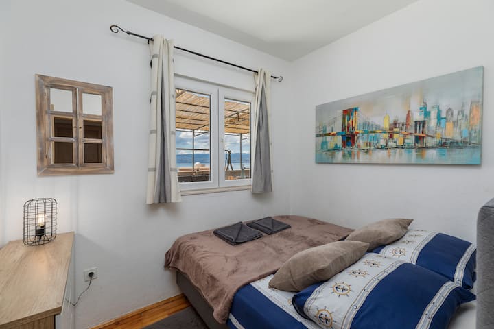 Dhoma e gjumit 3, Sipërfaqja: 6 m²