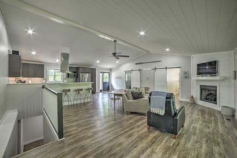 Lake Barkley Waterfront Home w/ Deck & Boat Dock!
