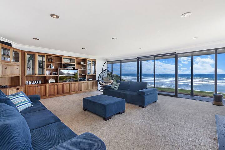 Iluka, magnificent East Beach views gallery image 2