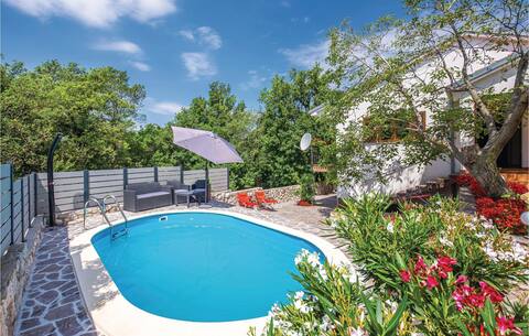 3 bedroom beautiful home in Grizane