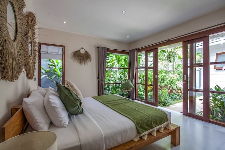 Villa Imbuh 2 | 3 חדרי שינה וילה יוקרתית פרטית בבראווה קאנגגו