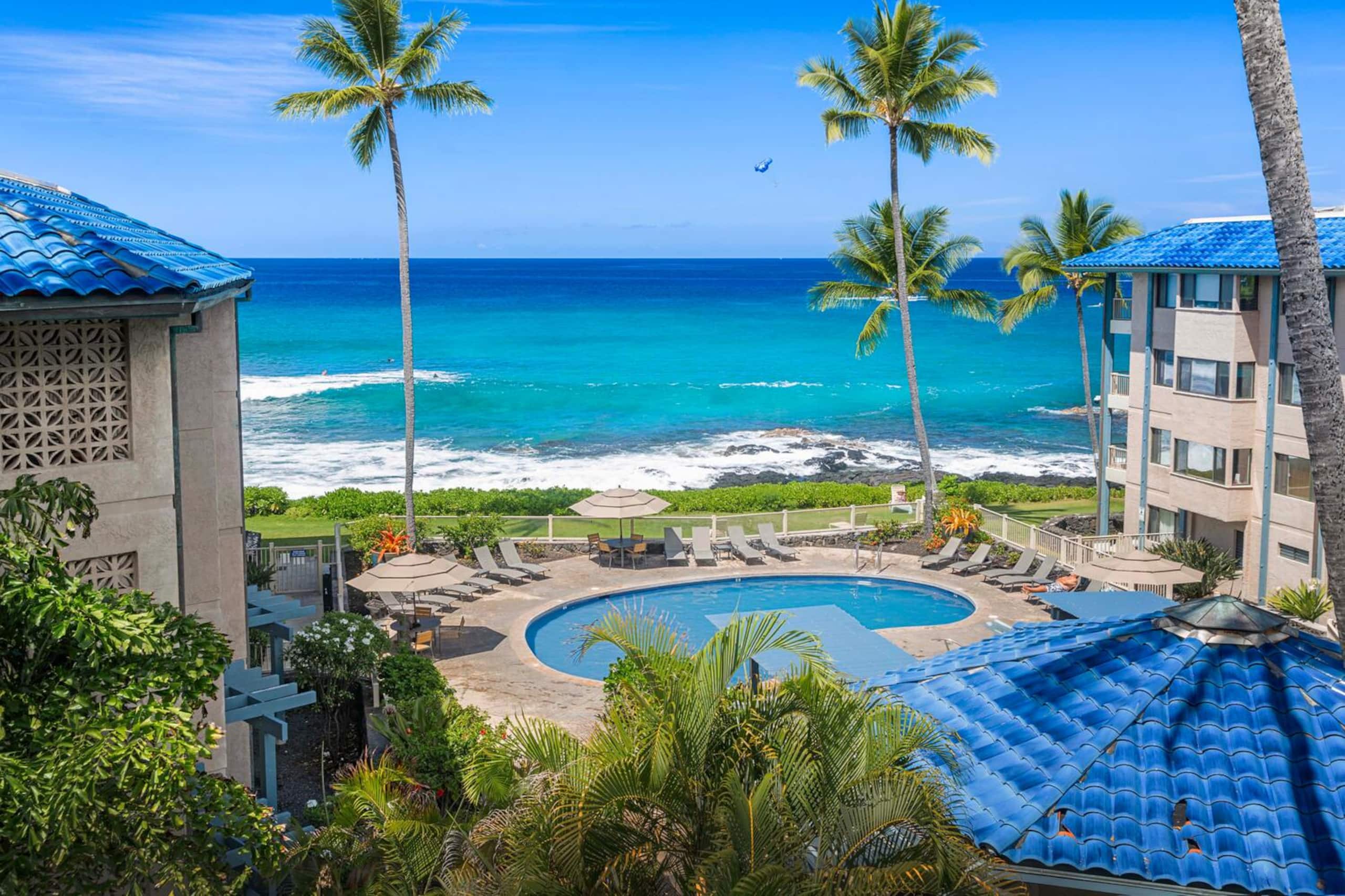 Condo in Kailua-Kona · ★4.8 · 1 bedroom · 2 beds · 1 bath - Image 2