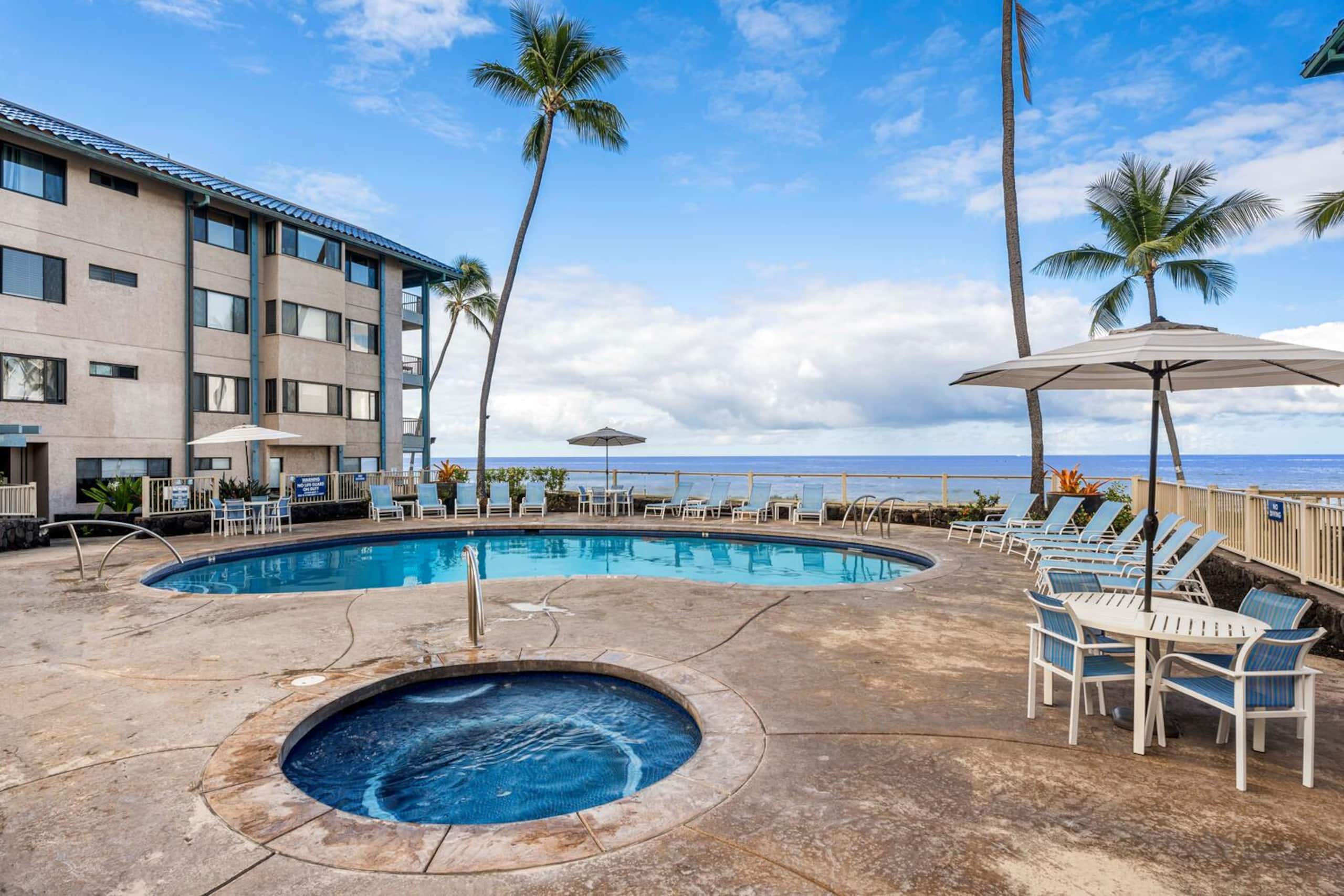 Condo in Kailua-Kona · ★4.8 · 1 bedroom · 2 beds · 1 bath - Image 23