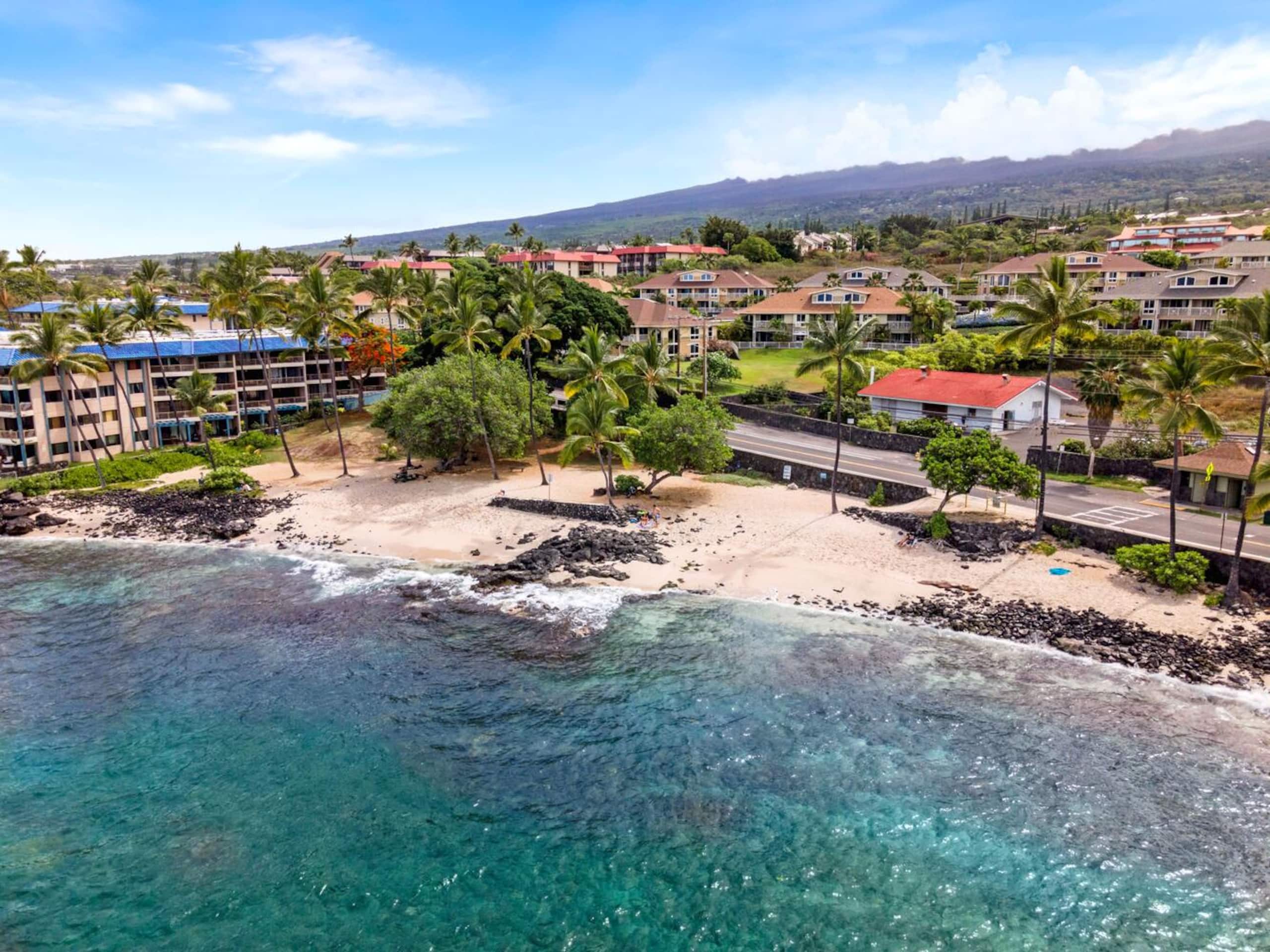 Condo in Kailua-Kona · ★4.8 · 1 bedroom · 2 beds · 1 bath - Image 42