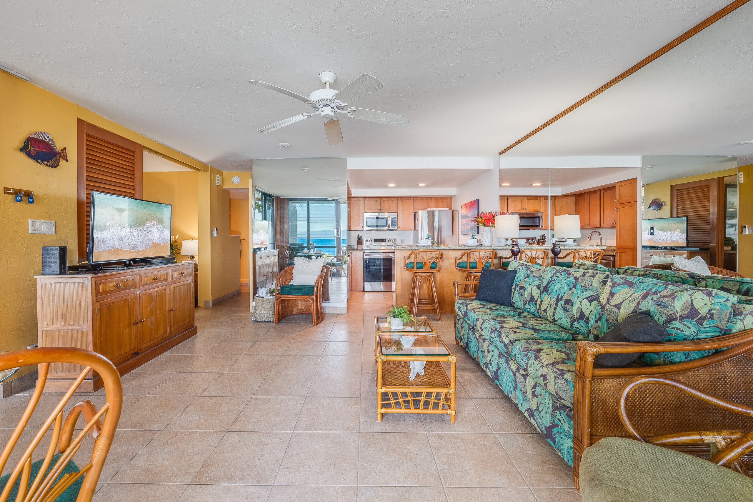 Condo in Lahaina · ★4.67 · 1 bedroom · 2 beds · 1 bath - Image 6