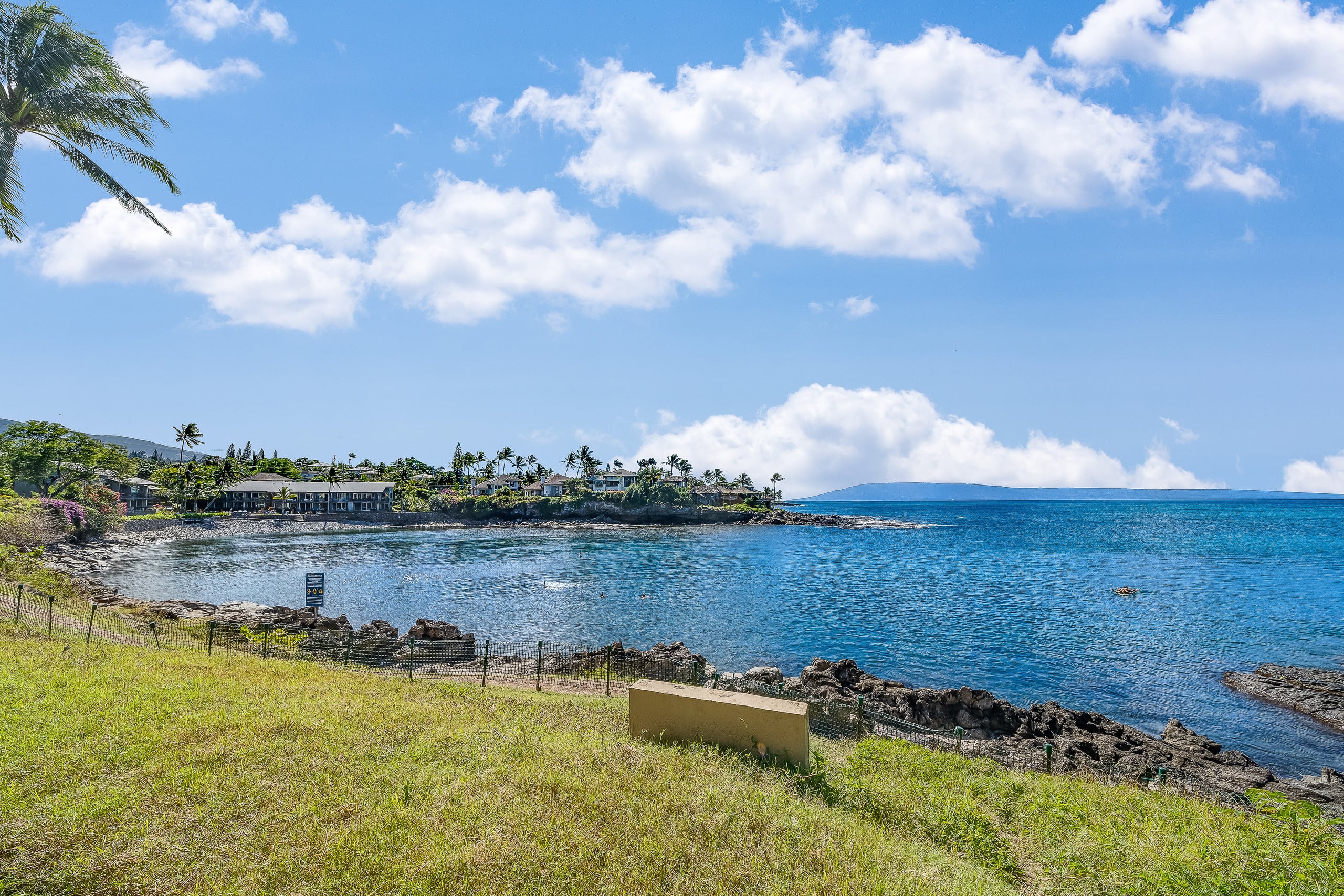 Condo in Lahaina · ★4.67 · 1 bedroom · 2 beds · 1 bath - Image 31
