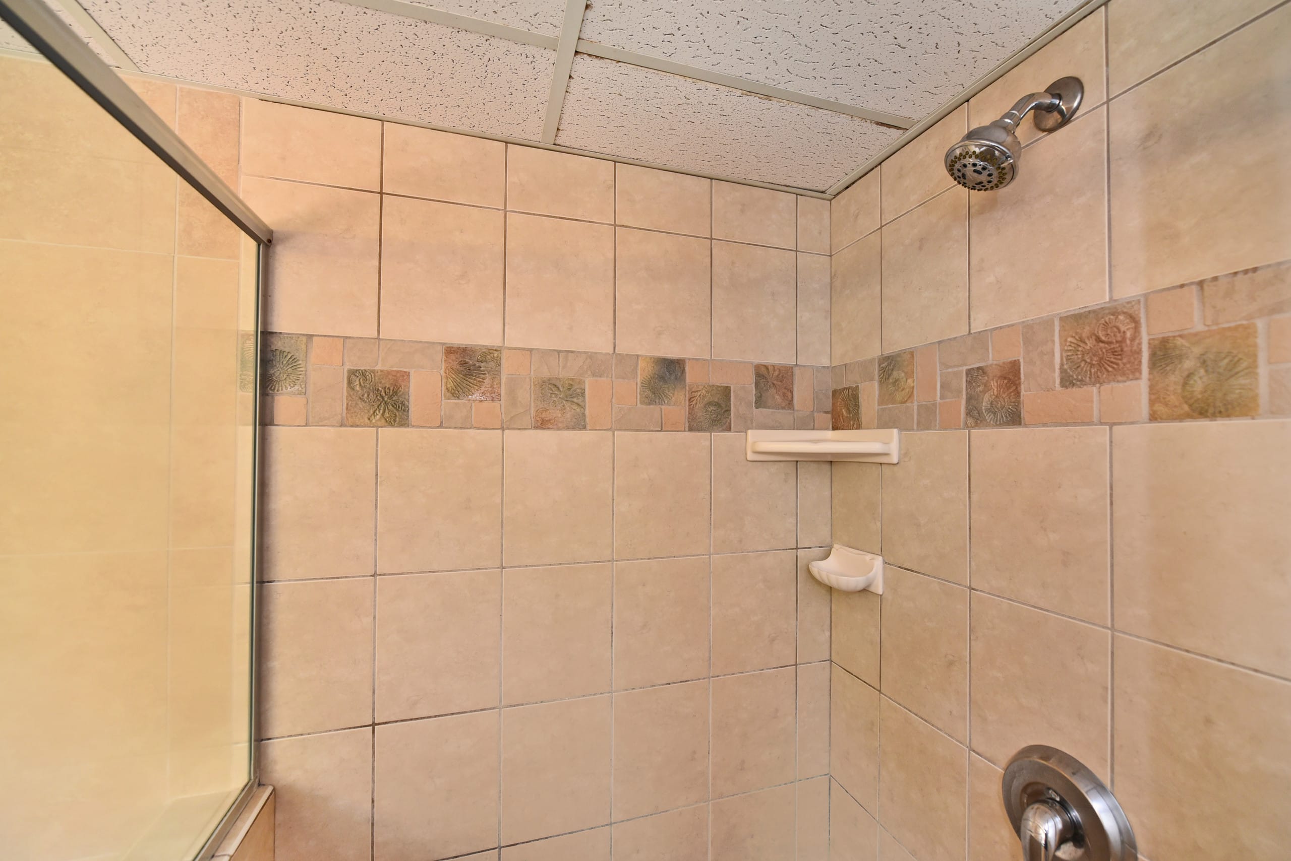 Condo in Lahaina · ★4.83 · 1 bedroom · 2 beds · 1 bath - Image 20