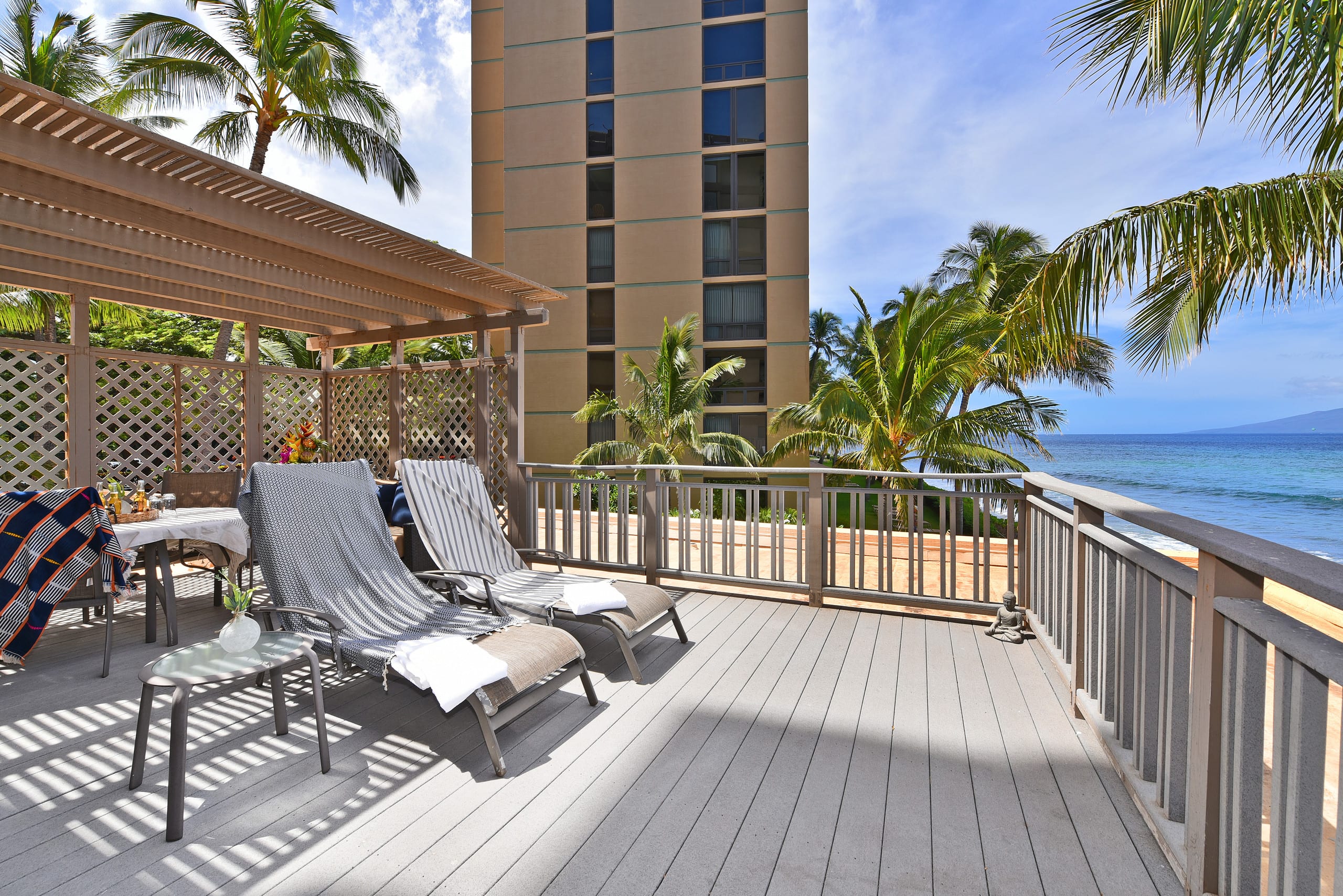 Condo in Lahaina · ★4.83 · 1 bedroom · 2 beds · 1 bath - Image 32