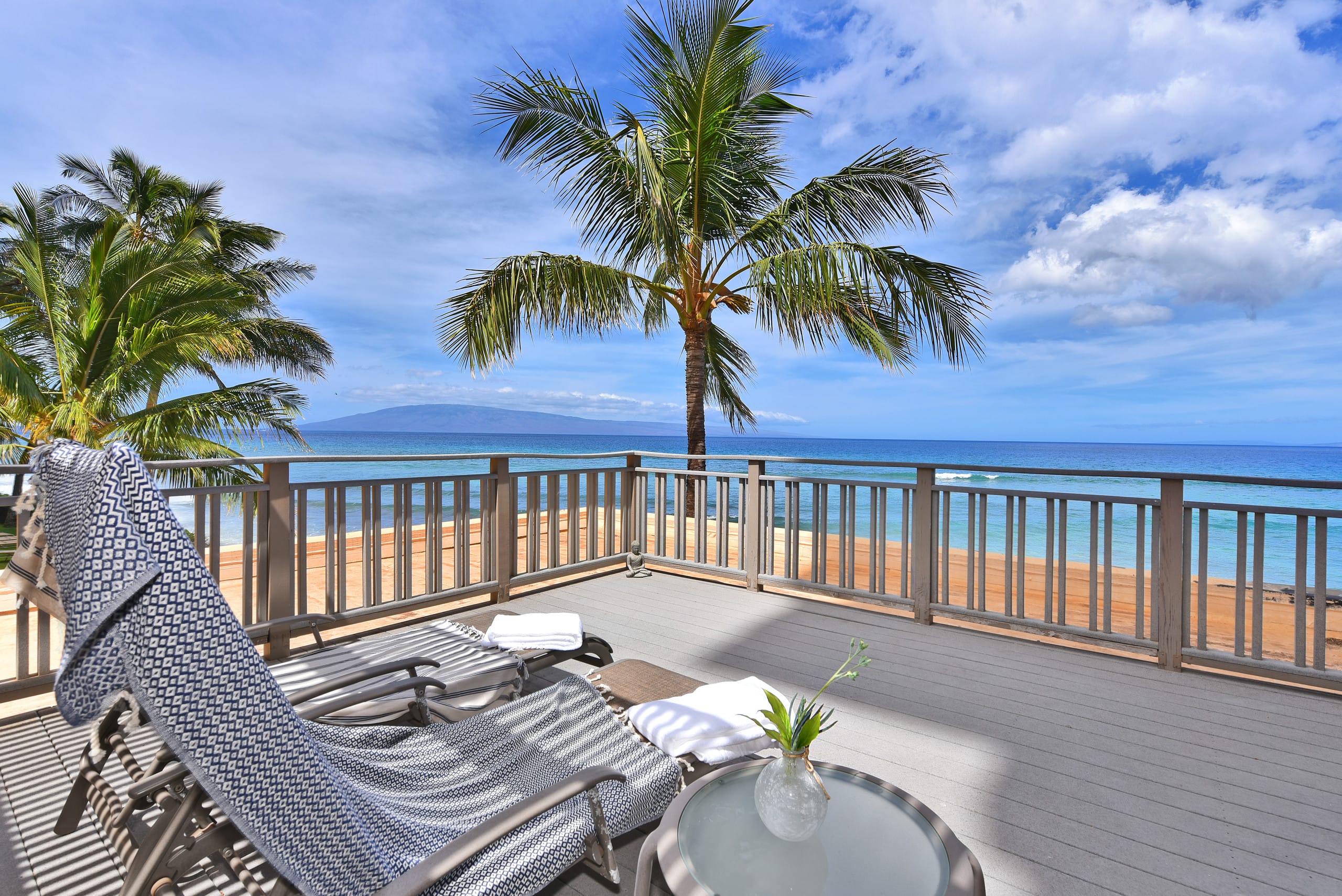 Condo in Lahaina · ★4.83 · 1 bedroom · 2 beds · 1 bath - Image 1