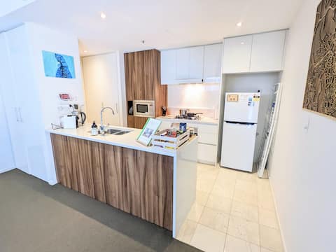 The Loft: Prime Location, Family-Friendly, parking