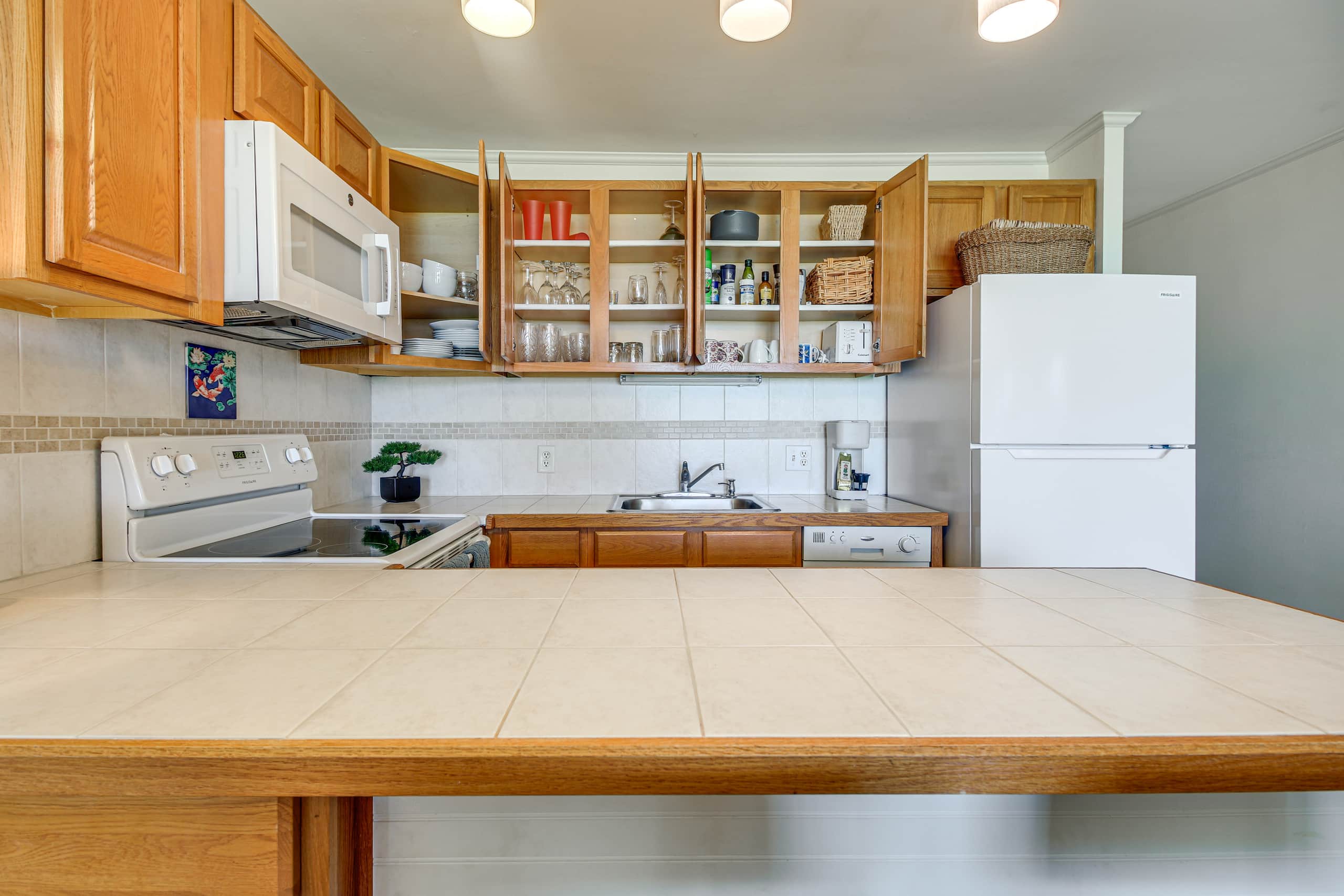 Condo in Kihei · ★4.64 · 1 bedroom · 2 beds · 1 private bath - Image 9