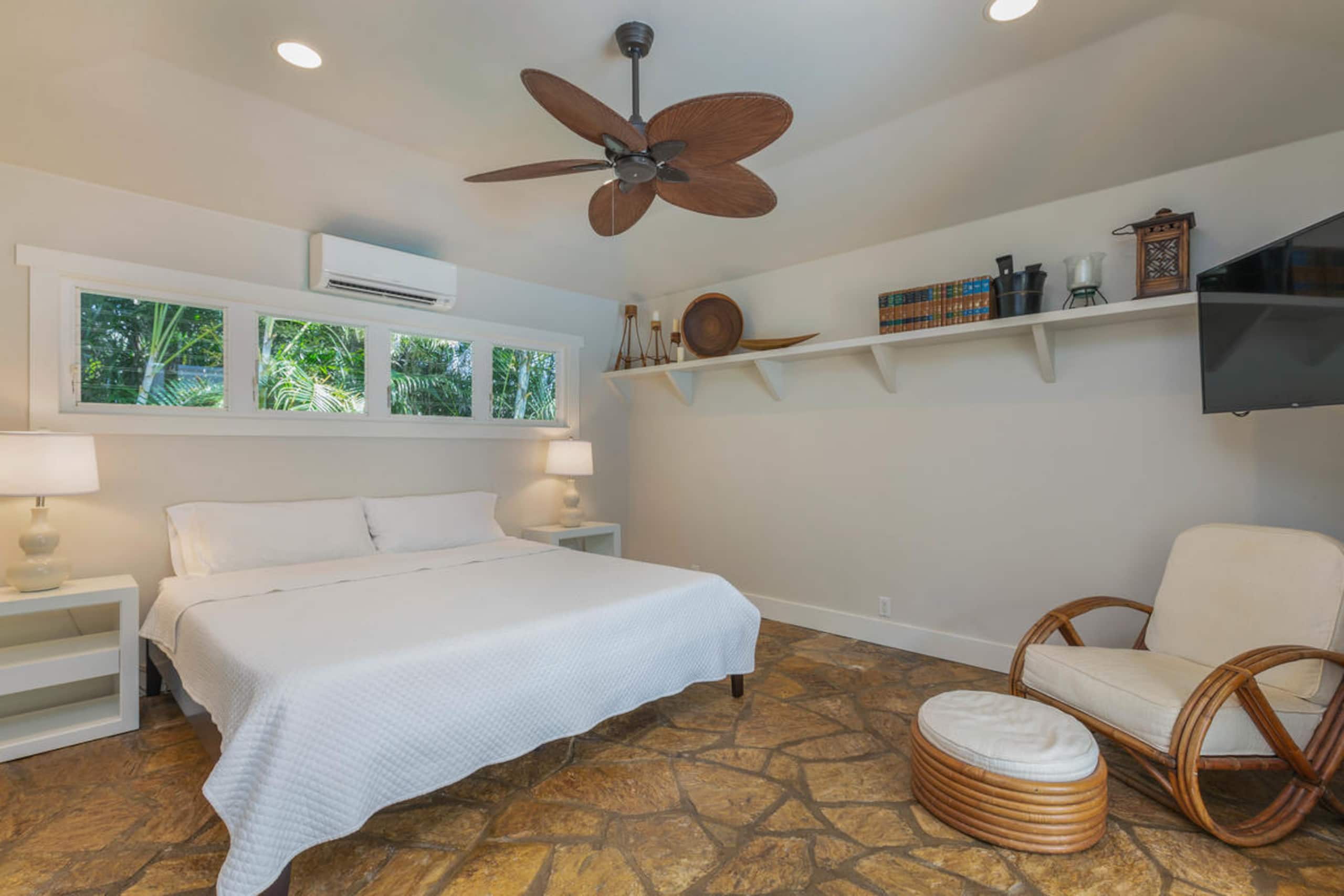 Home in Princeville · ★4.92 · 4 bedrooms · 4 beds · 4.5 baths - Image 38