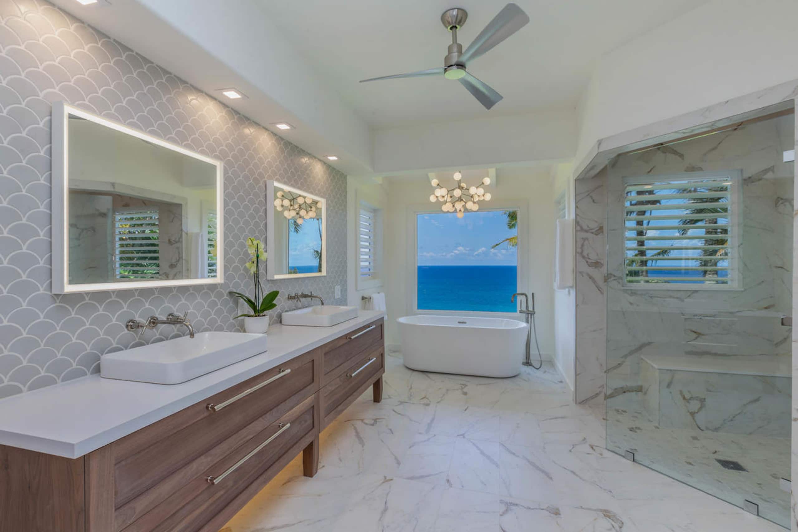 Home in Princeville · ★4.92 · 4 bedrooms · 4 beds · 4.5 baths - Image 26