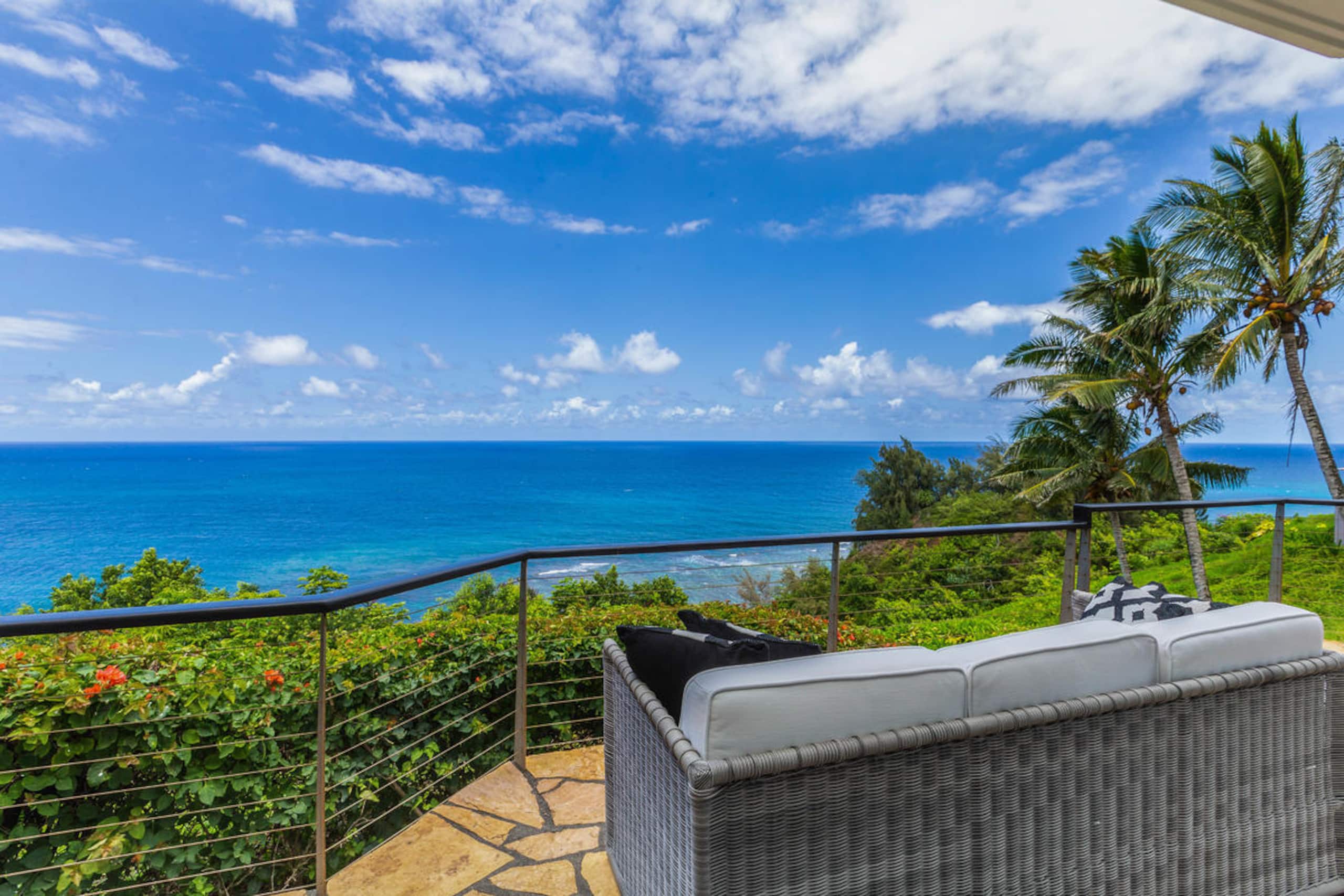 Home in Princeville · ★4.92 · 4 bedrooms · 4 beds · 4.5 baths - Image 19