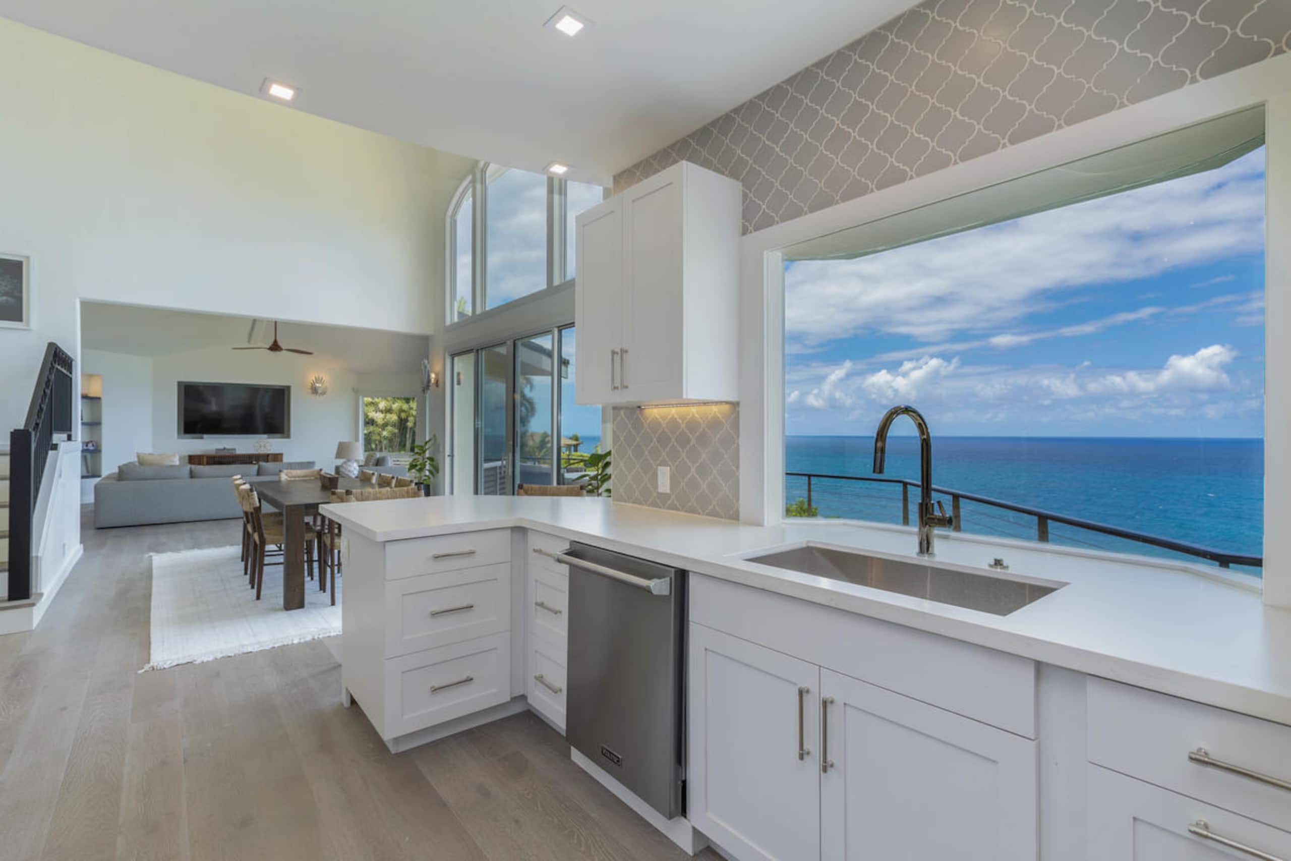 Home in Princeville · ★4.92 · 4 bedrooms · 4 beds · 4.5 baths - Image 15