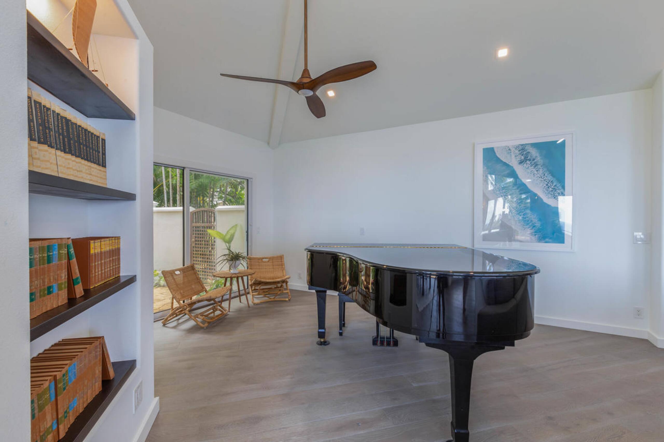 Home in Princeville · ★4.92 · 4 bedrooms · 4 beds · 4.5 baths - Image 11