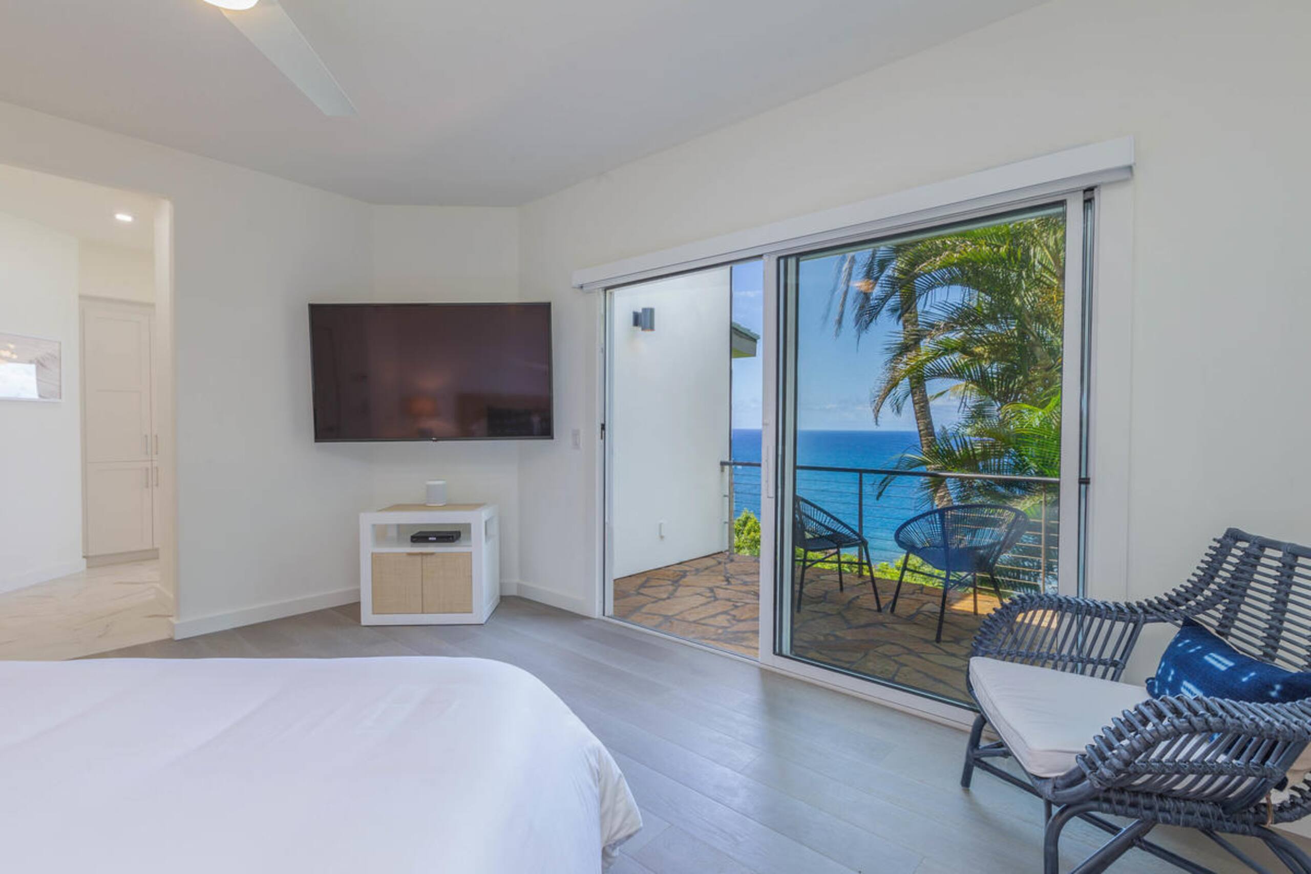 Home in Princeville · ★4.92 · 4 bedrooms · 4 beds · 4.5 baths - Image 37