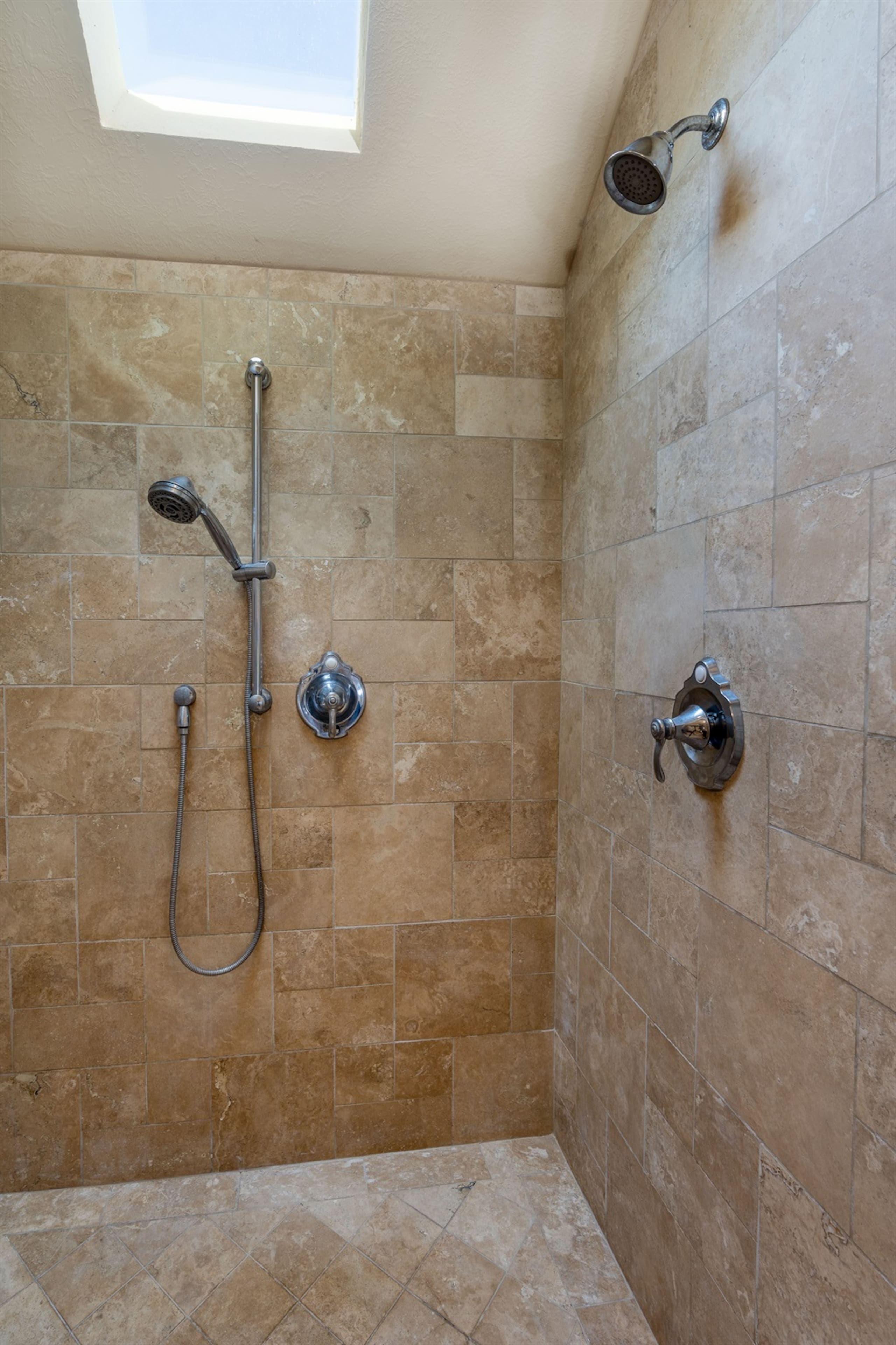 Condo in Koloa · ★4.97 · 4 bedrooms · 4 beds · 3.5 private baths - Image 15
