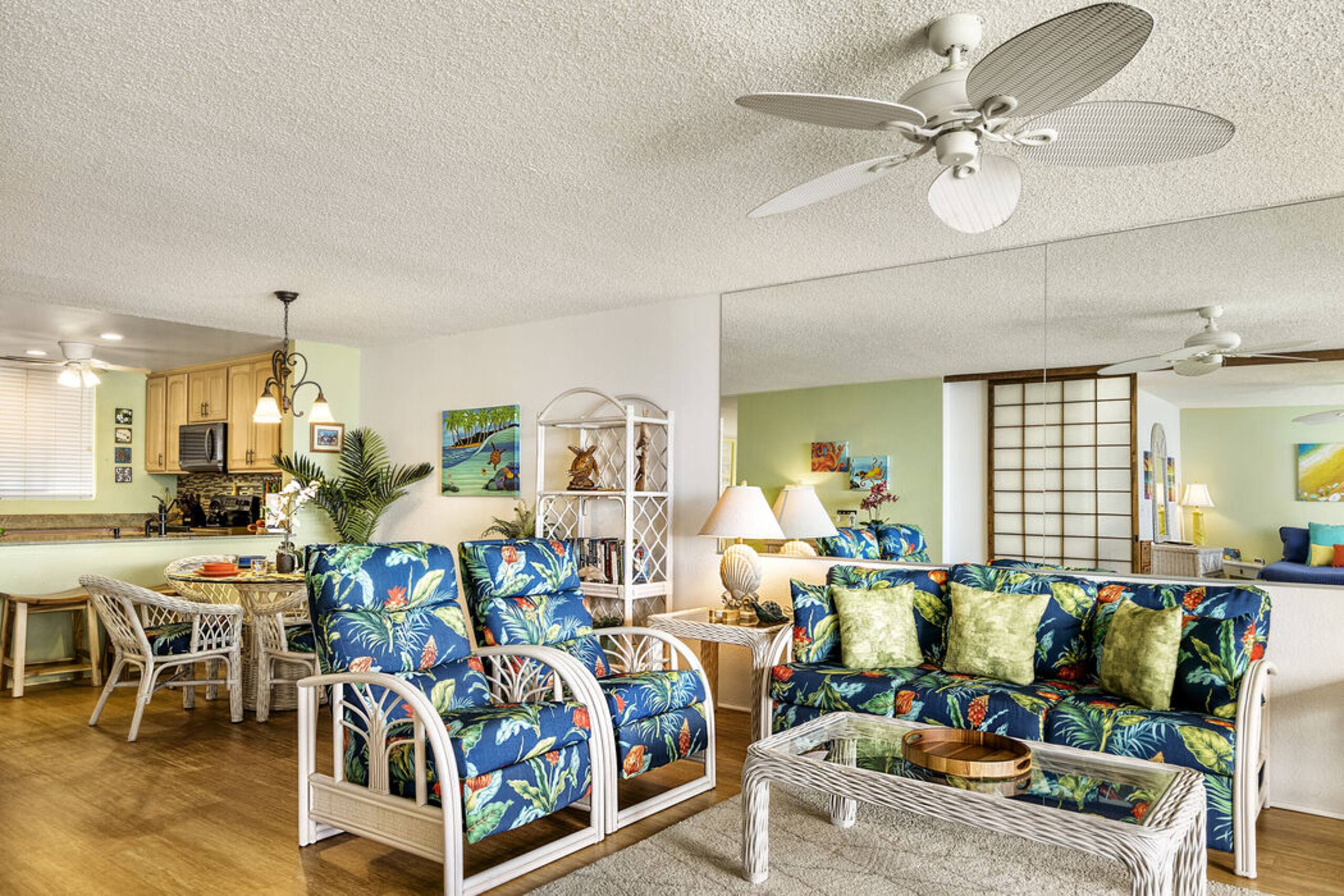 Condo in Kailua-Kona · ★4.83 · 2 bedrooms · 2 beds · 2 baths - Image 3