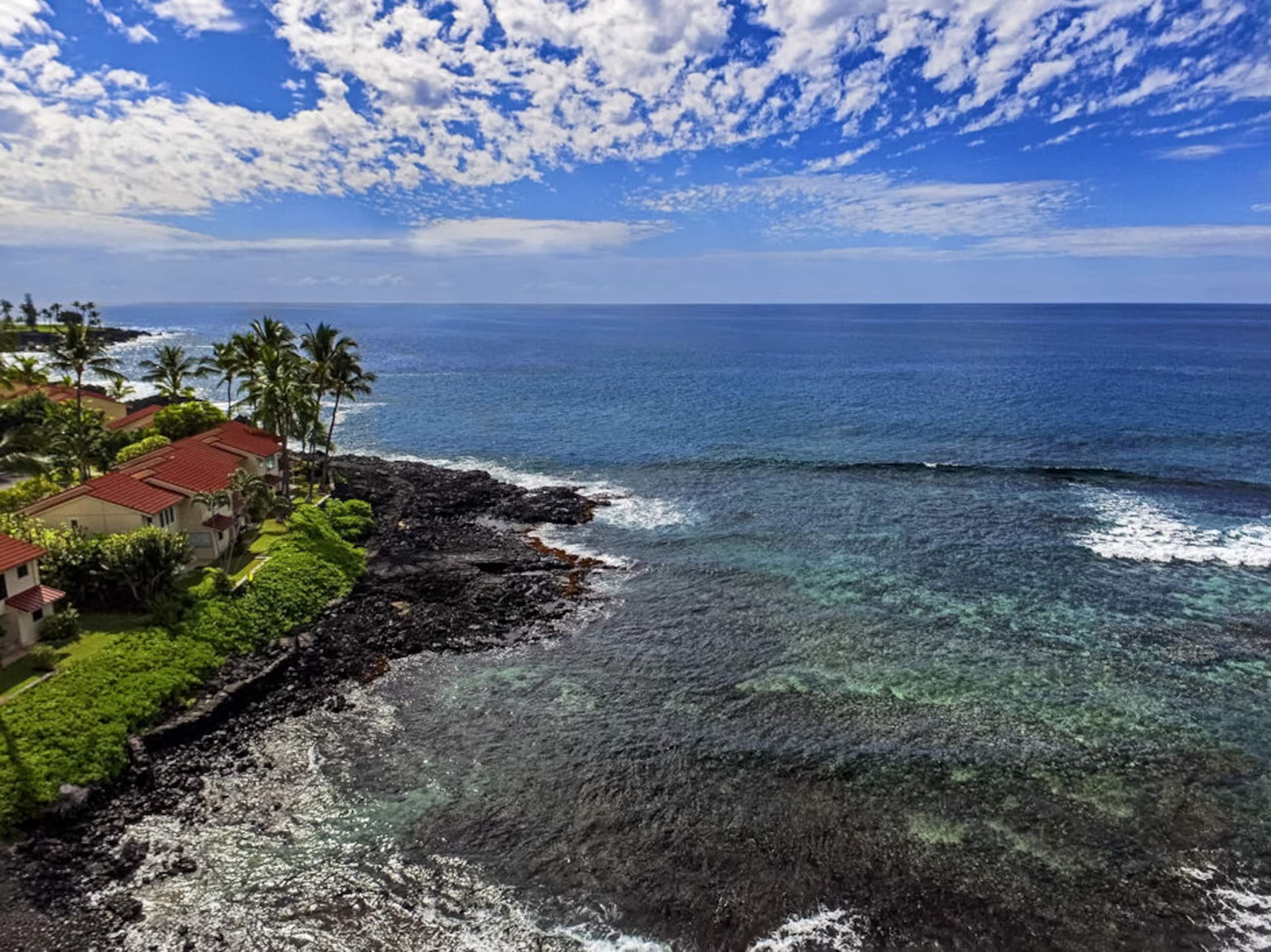 Condo in Kailua-Kona · ★4.83 · 2 bedrooms · 2 beds · 2 baths - Image 29