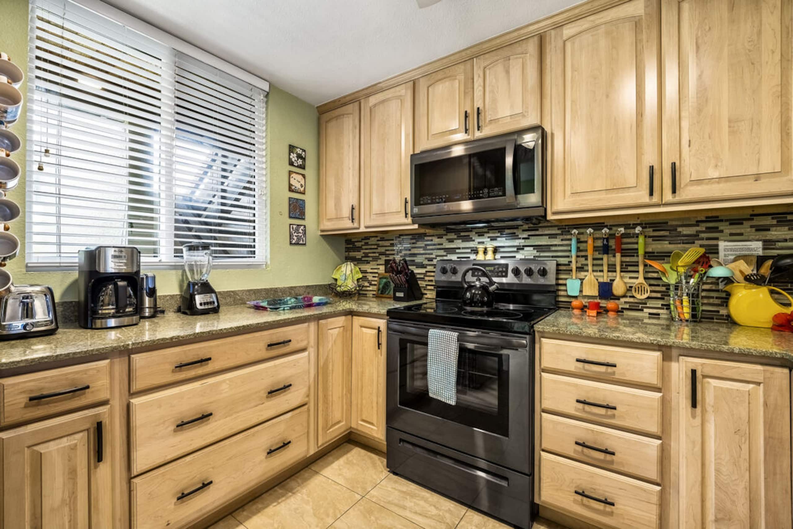Condo in Kailua-Kona · ★4.83 · 2 bedrooms · 2 beds · 2 baths - Image 6
