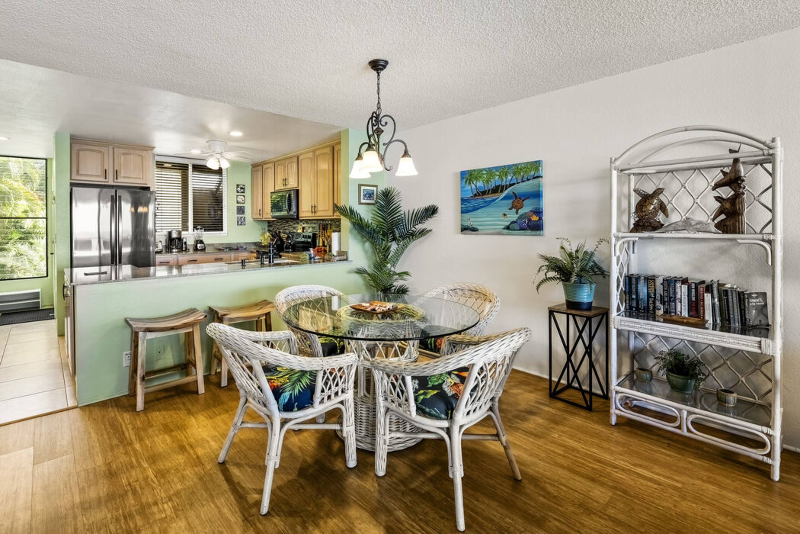 Condo in Kailua-Kona · ★4.83 · 2 bedrooms · 2 beds · 2 baths - Image 13
