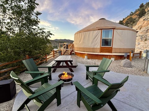 Successful Airbnb property: Glamping Yurt near Zion with Sunset Views in Orderville