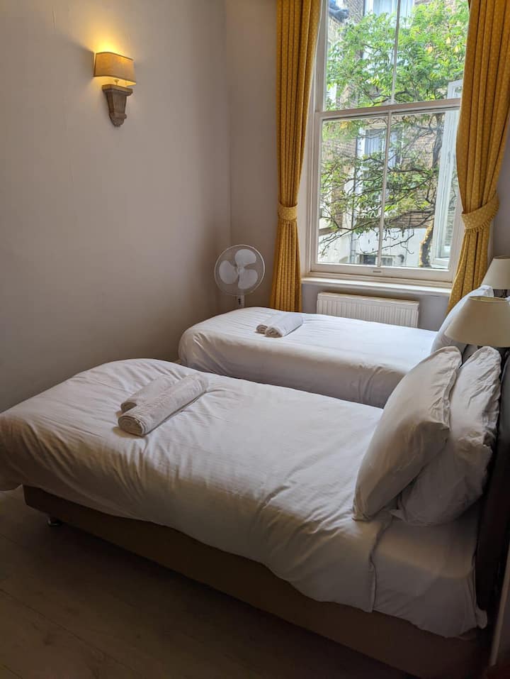 הגדרה כתאומים