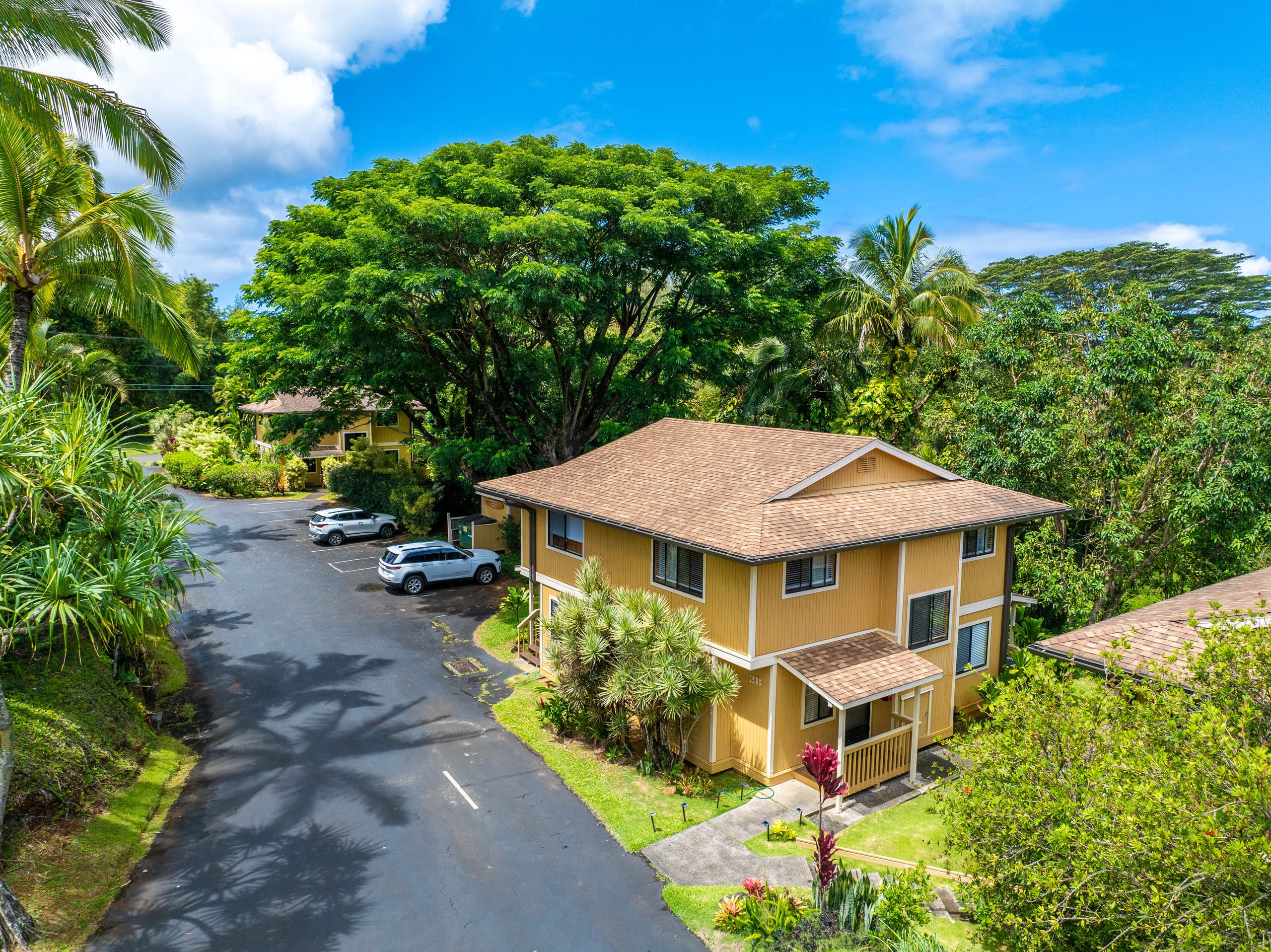 Condo in Princeville · ★4.88 · 2 bedrooms · 2 beds · 1 shared bath - Image 15