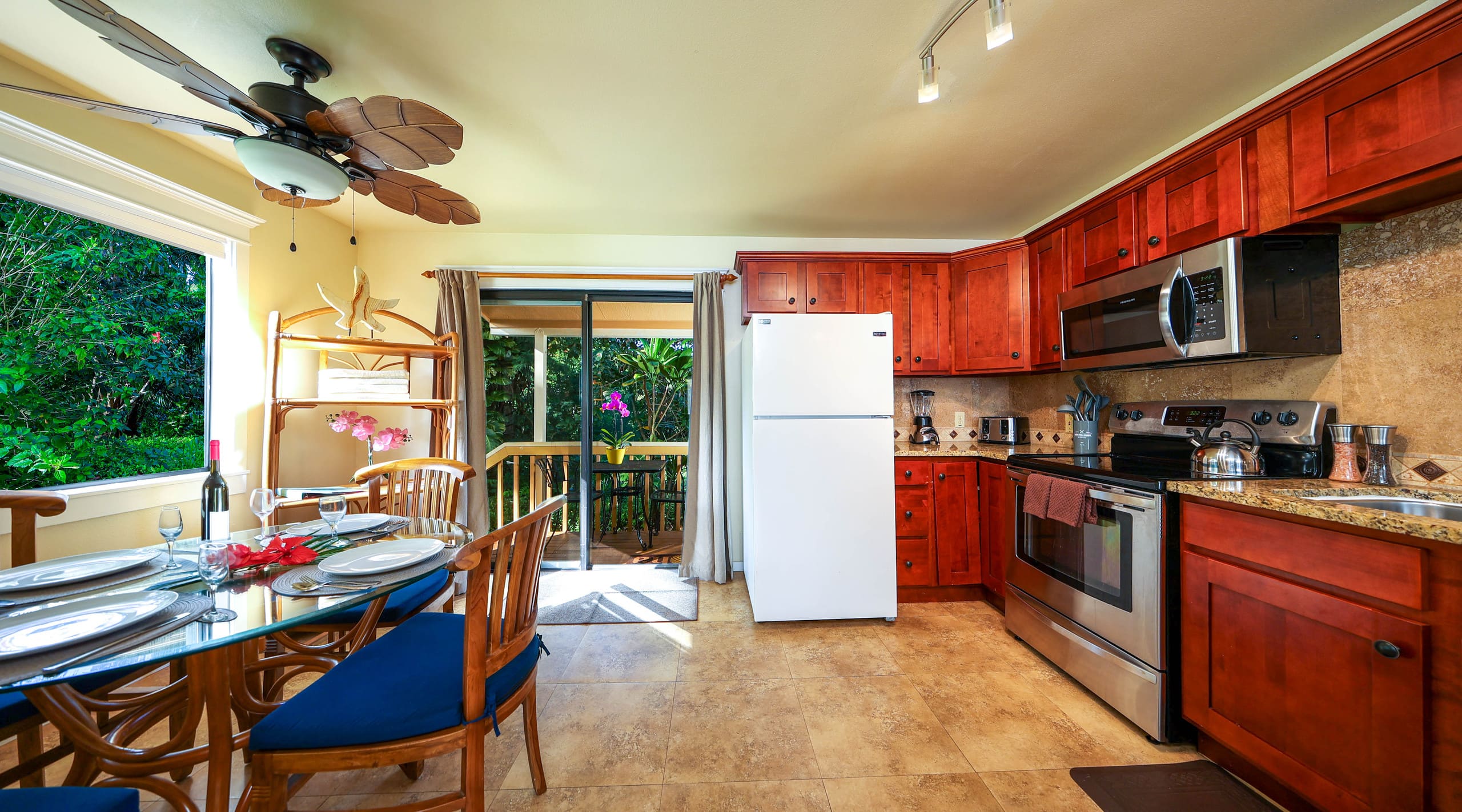 Condo in Princeville · ★4.88 · 2 bedrooms · 2 beds · 1 shared bath - Image 21