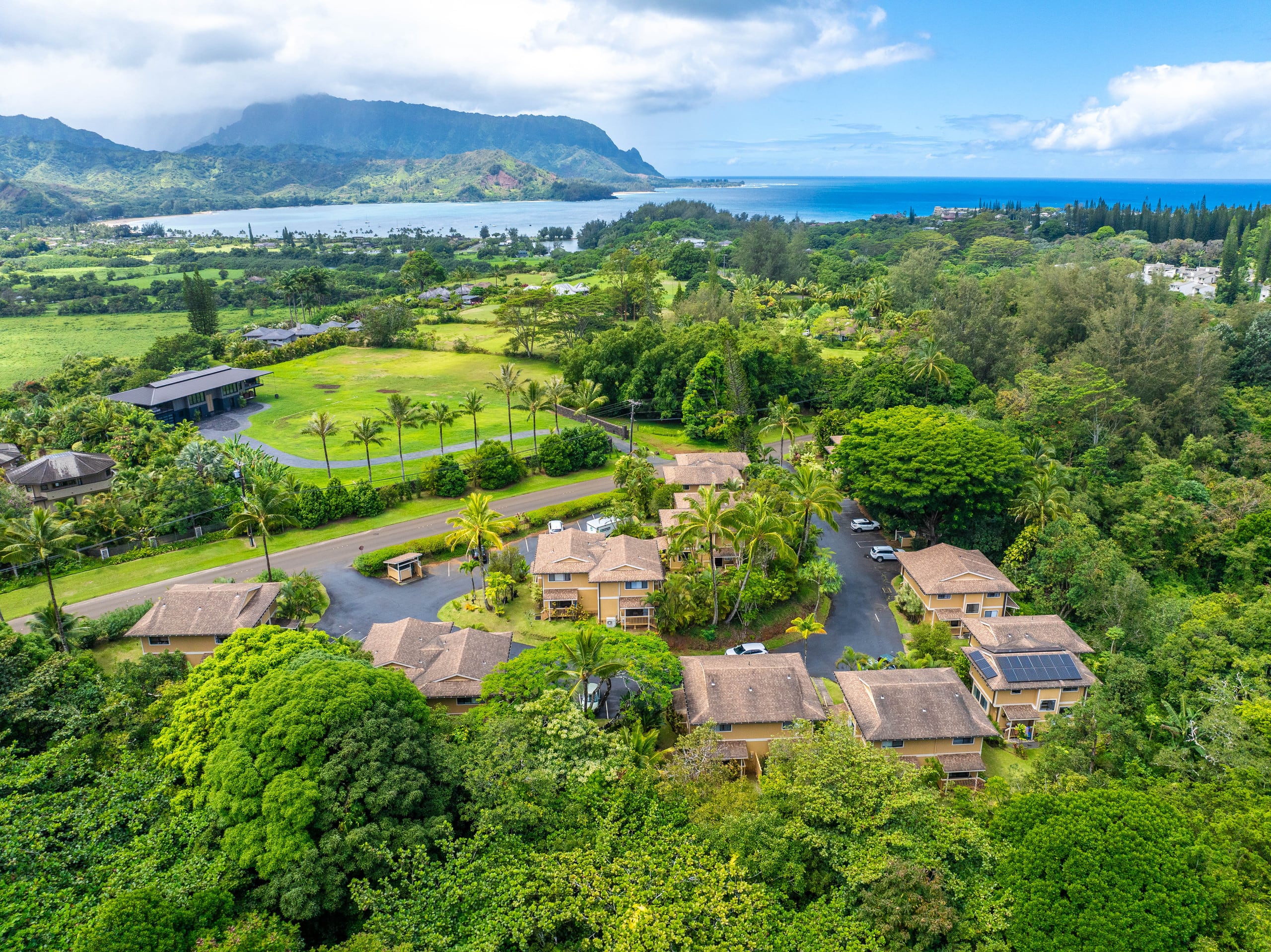 Condo in Princeville · ★4.88 · 2 bedrooms · 2 beds · 1 shared bath - Image 17