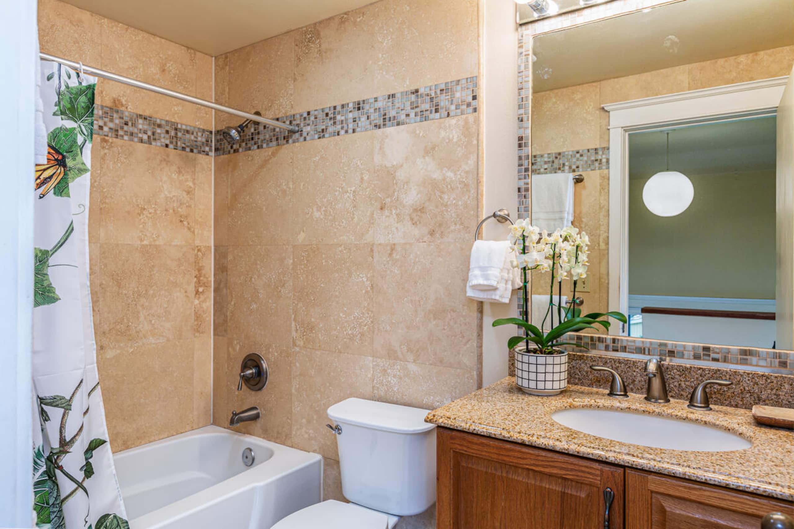 Condo in Princeville · ★4.88 · 2 bedrooms · 2 beds · 1 shared bath - Image 12