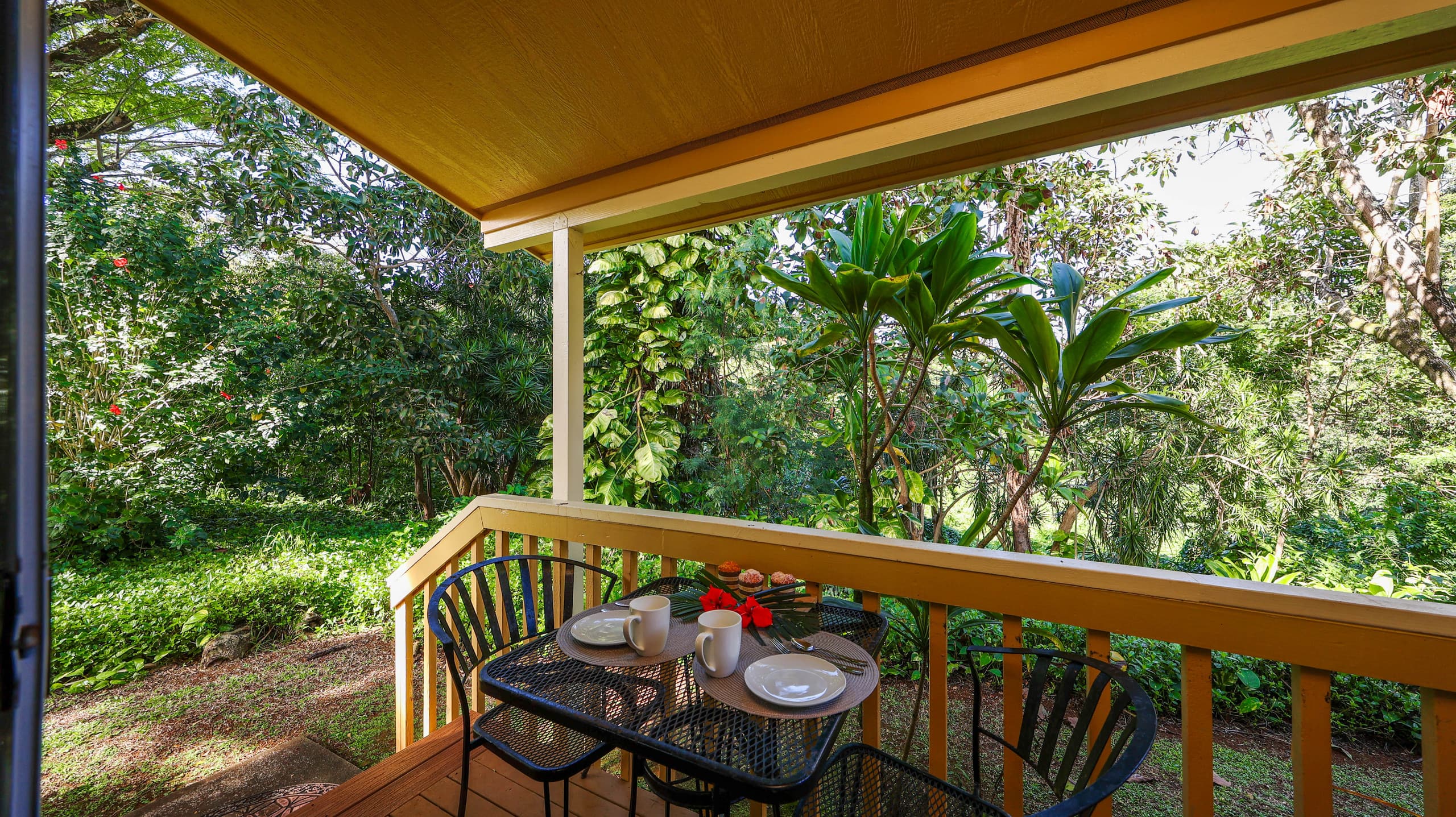 Condo in Princeville · ★4.88 · 2 bedrooms · 2 beds · 1 shared bath - Image 16