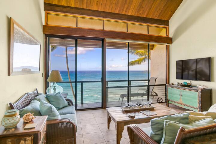 Unique Oceanfront Condo with AC gallery image 2