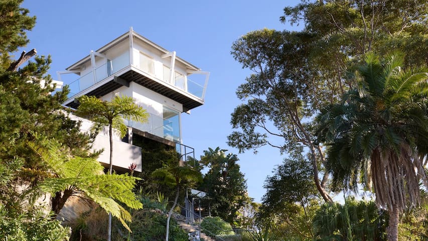 Palm Beach Tower gallery image 3