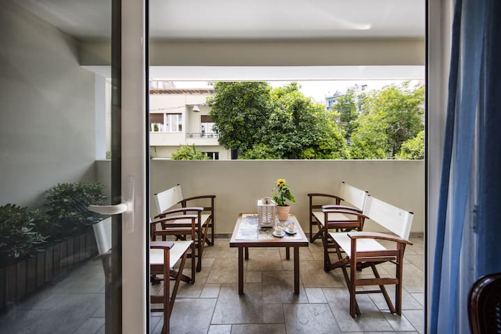 2 Bdr apt, Vdsl, 2 mins from Acropolis museum