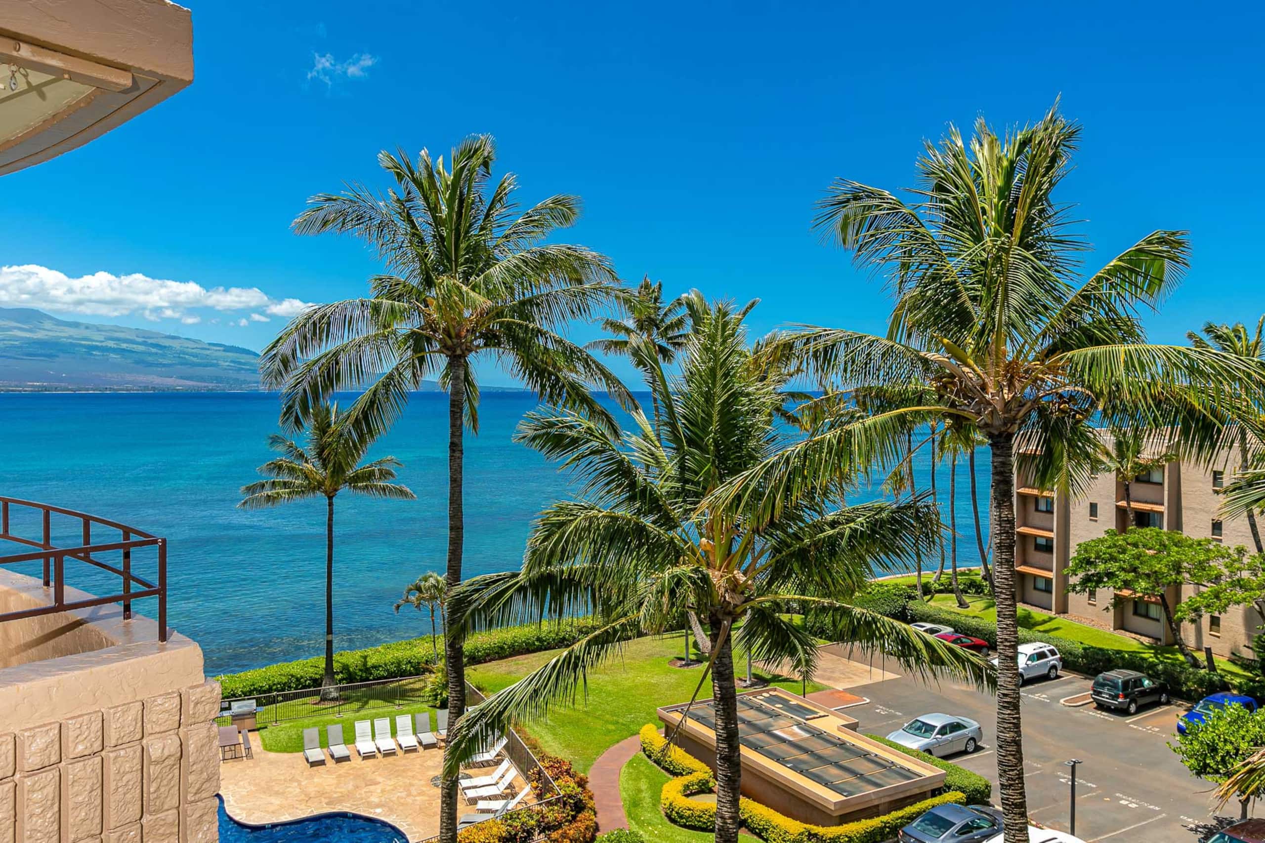 Condo in Wailuku · ★4.66 · 2 bedrooms · 3 beds · 2 shared baths - Image 18