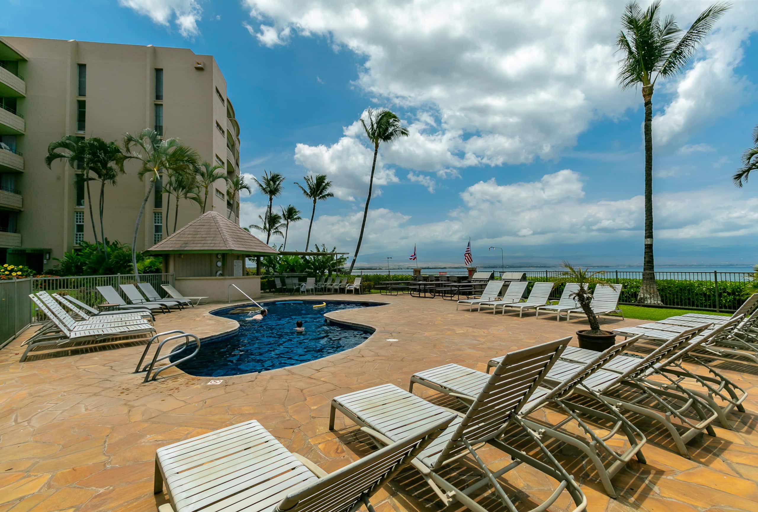 Condo in Wailuku · ★4.66 · 2 bedrooms · 3 beds · 2 shared baths - Image 32