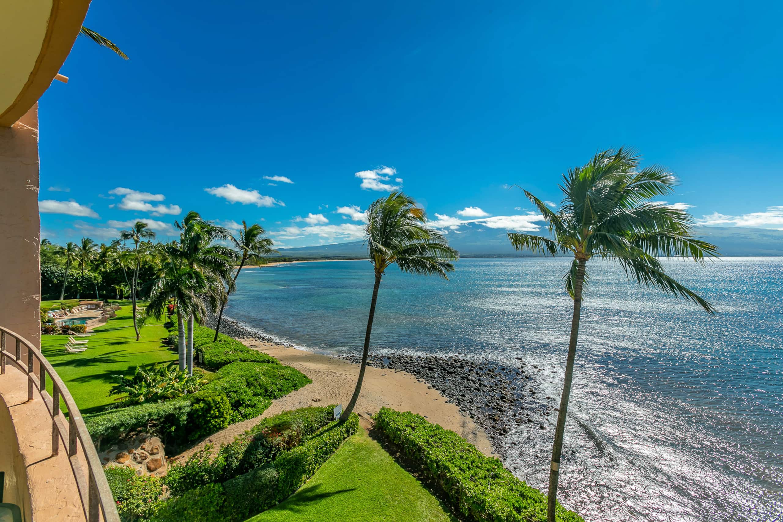 Condo in Wailuku · ★4.66 · 2 bedrooms · 3 beds · 2 shared baths - Image 3