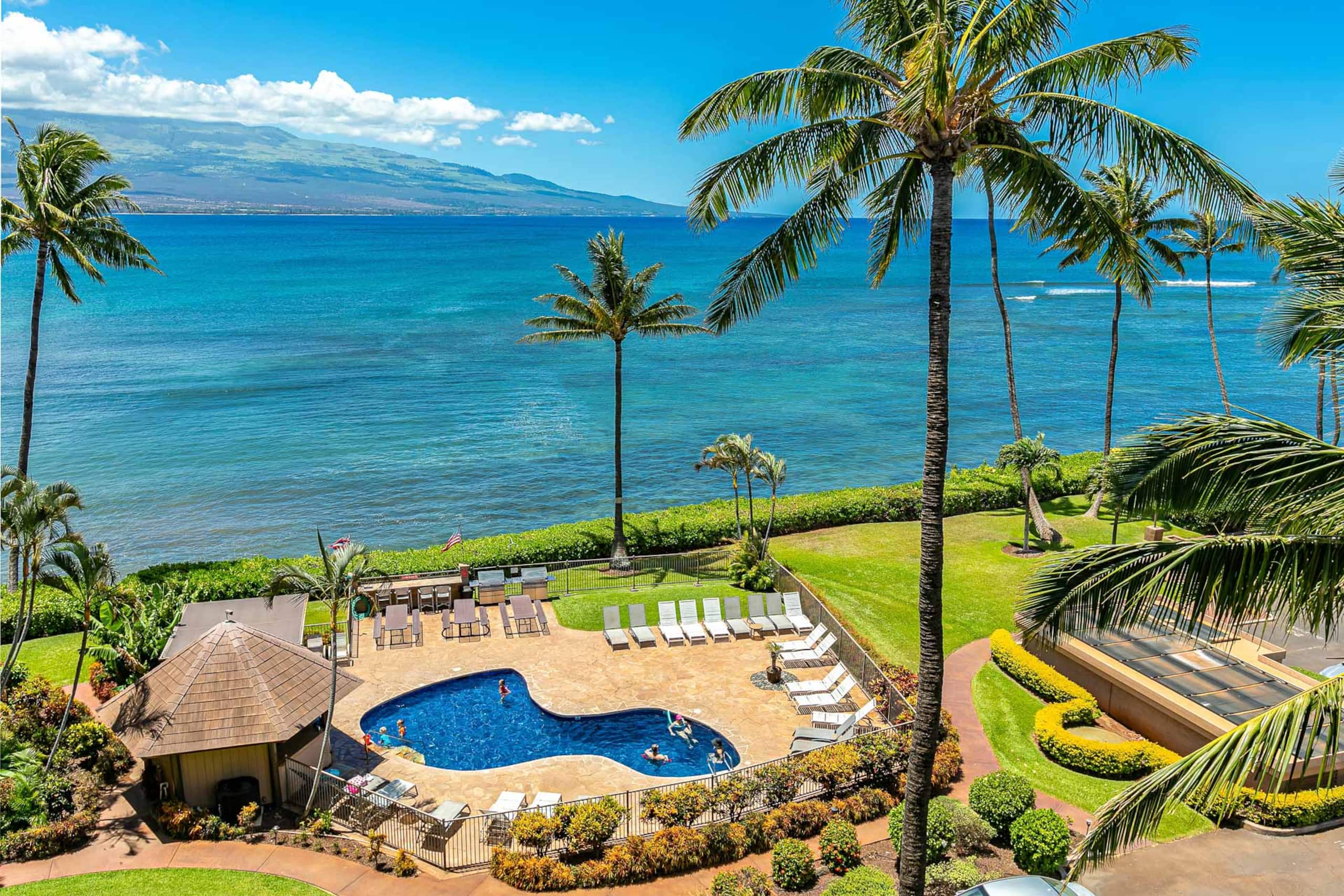 Condo in Wailuku · ★4.66 · 2 bedrooms · 3 beds · 2 shared baths - Image 19