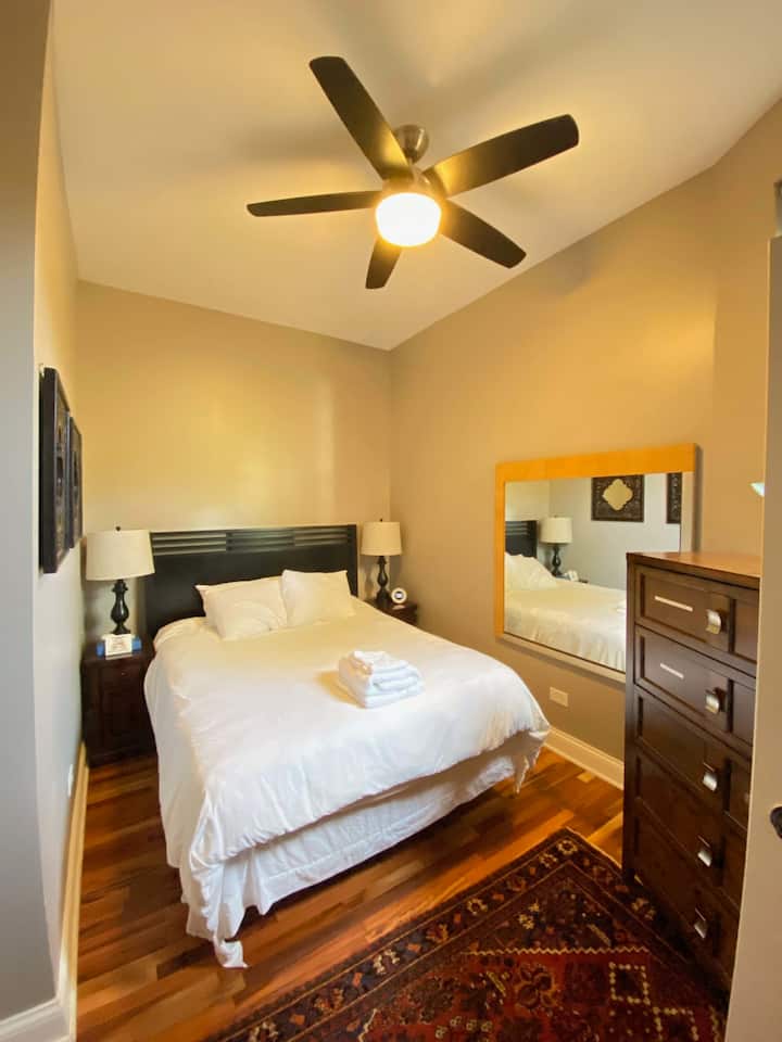 Schlafzimmer #1 (1. Stock)