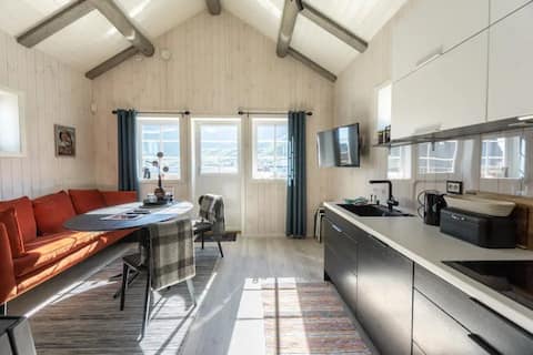 Madelhea Cabin- Seaview Lodge