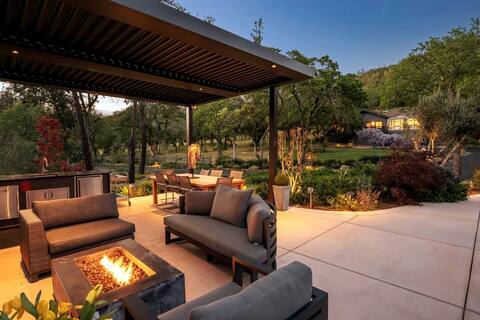 Sonoma 14Acres, 5BR 5BA 2Houses, Pool, Plaza 3 mi.