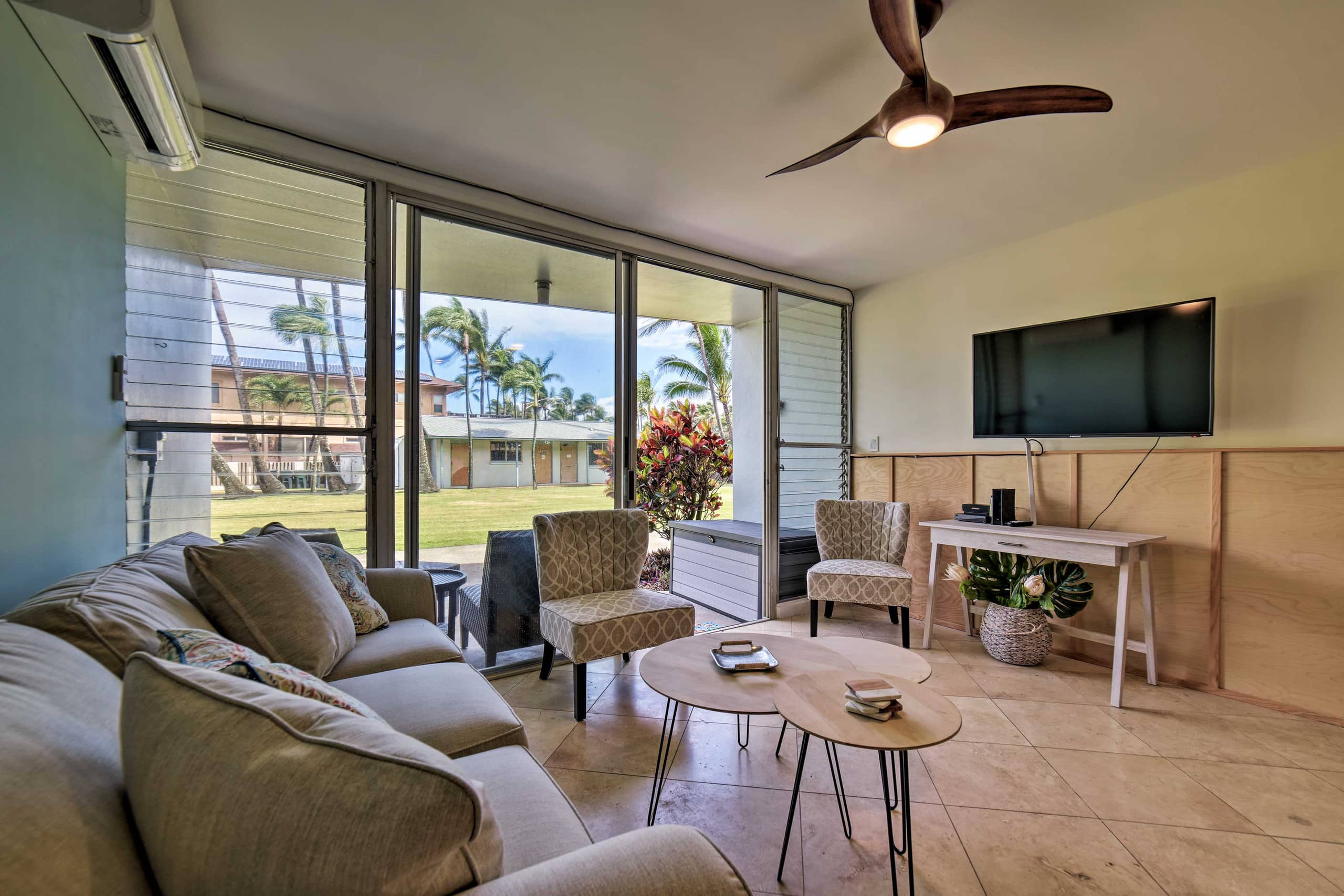 Condo in Paia · ★4.58 · 1 bedroom · 2 beds · 1 private bath - Image 2